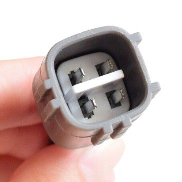 Pour les appareils à commande automatique, le capteur d'oxygène Toyota 89465-14220 est utilisé.